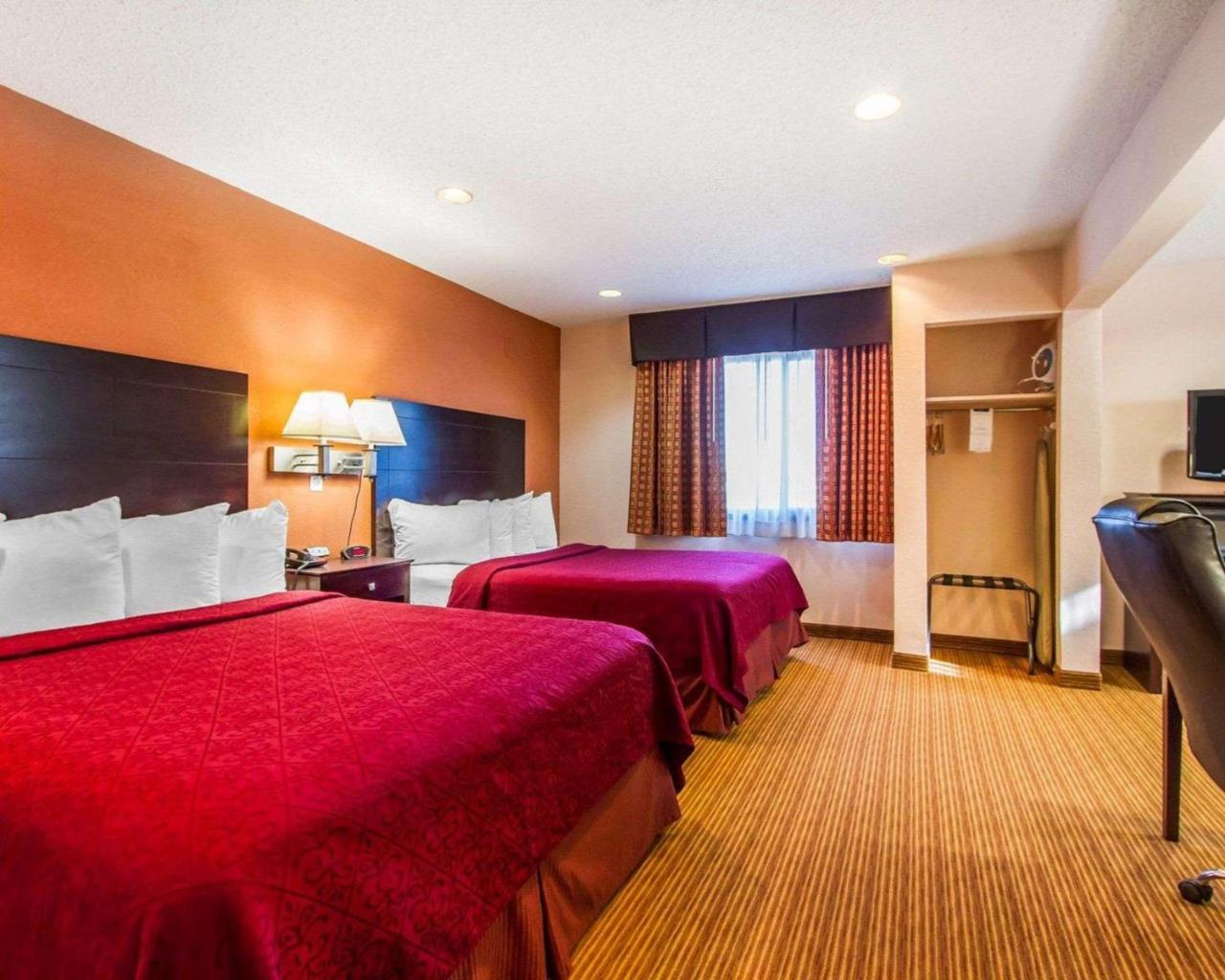 Quality Inn & Suites Ottumwa North Luaran gambar